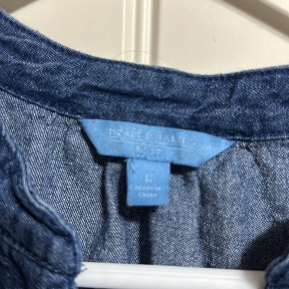 Draper James RSVP chambray ruffle sleeve - Picture 2 of 3